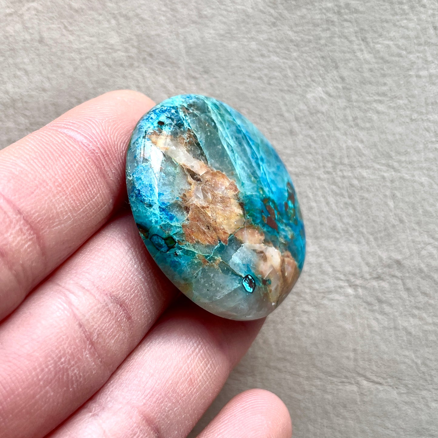 Shattuckite (with Azurite & Cuprite) Round Cabochon -