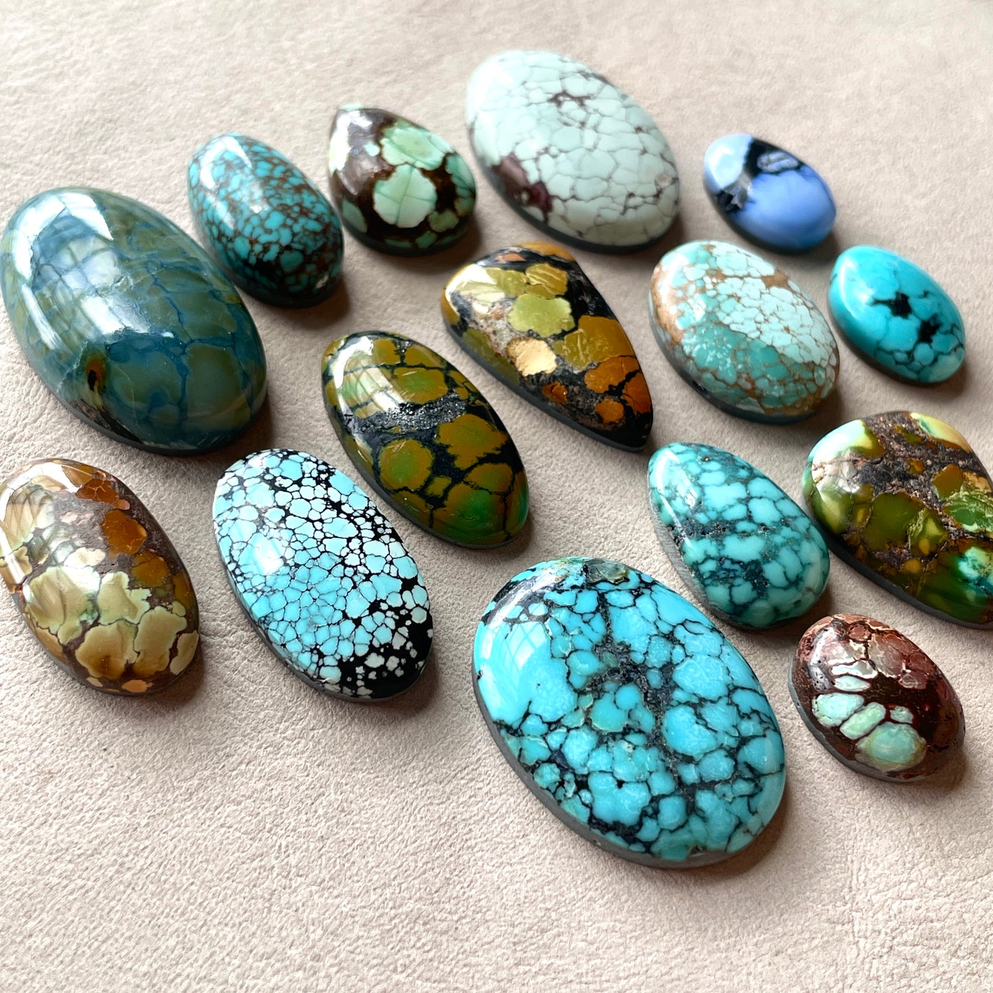 15-31mm Hubei Turquoise Cabochon Smooth (Backed) - Choose your Stone (A-W5)