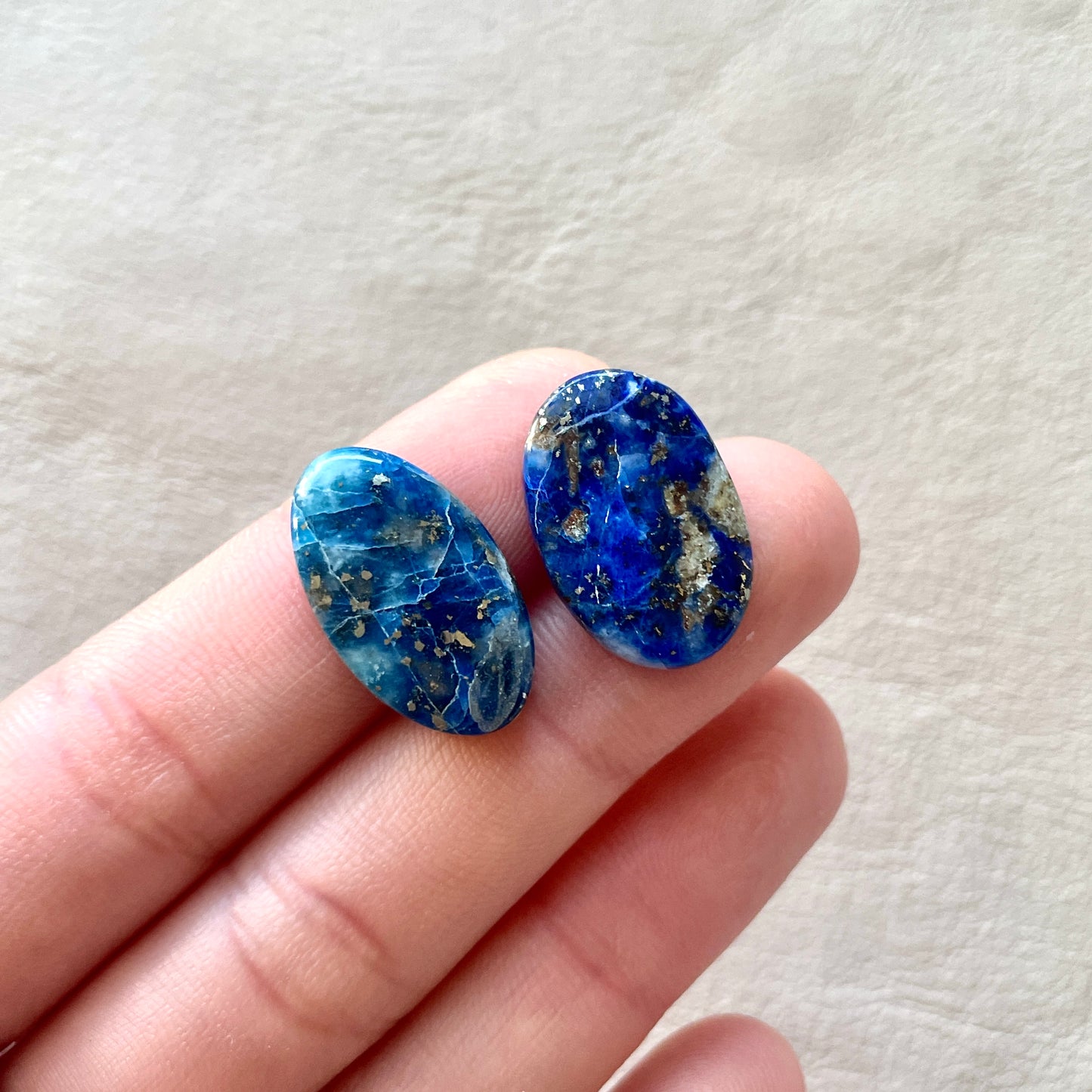 Afghanite (UV reactive) Cabochon Smooth - Choose your Stone W1