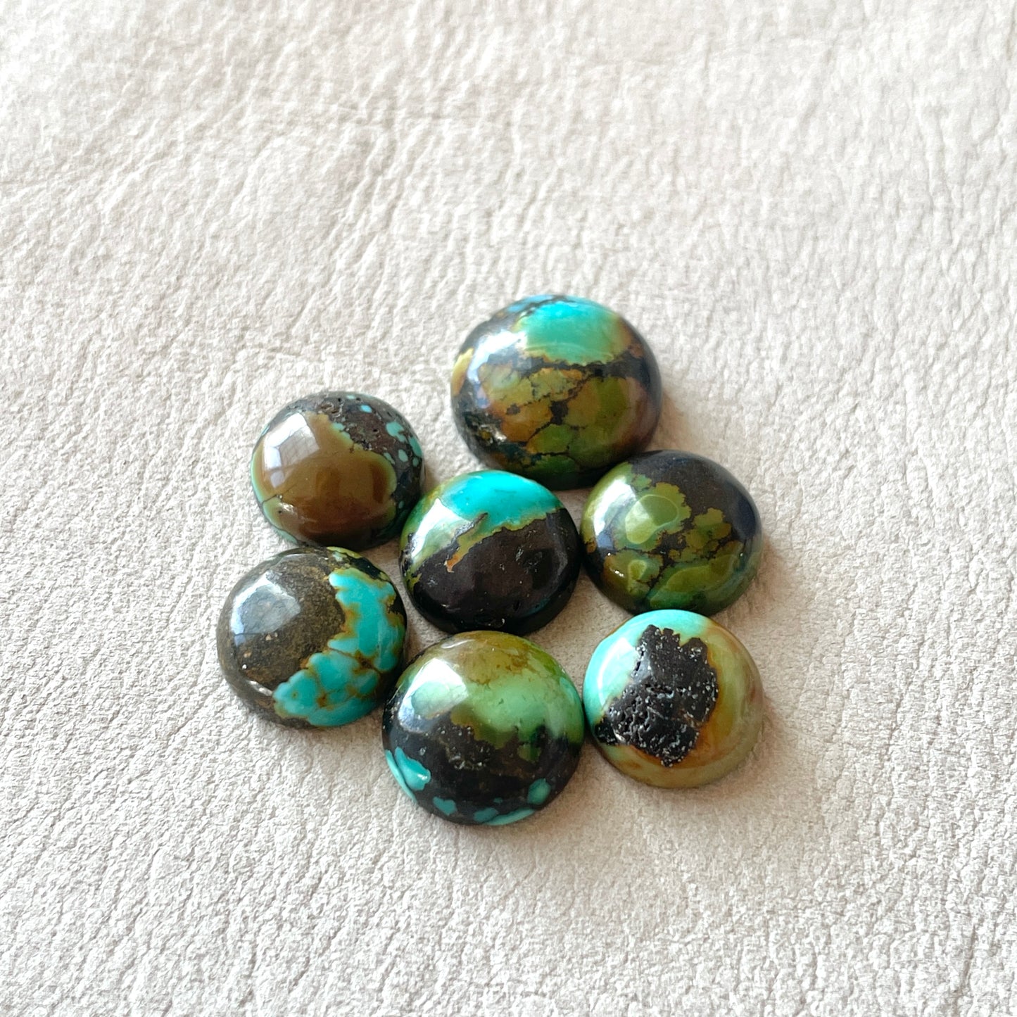 Tibetan Turquoise Round Cabochons Smooth - 7pcs (FULL LOT)