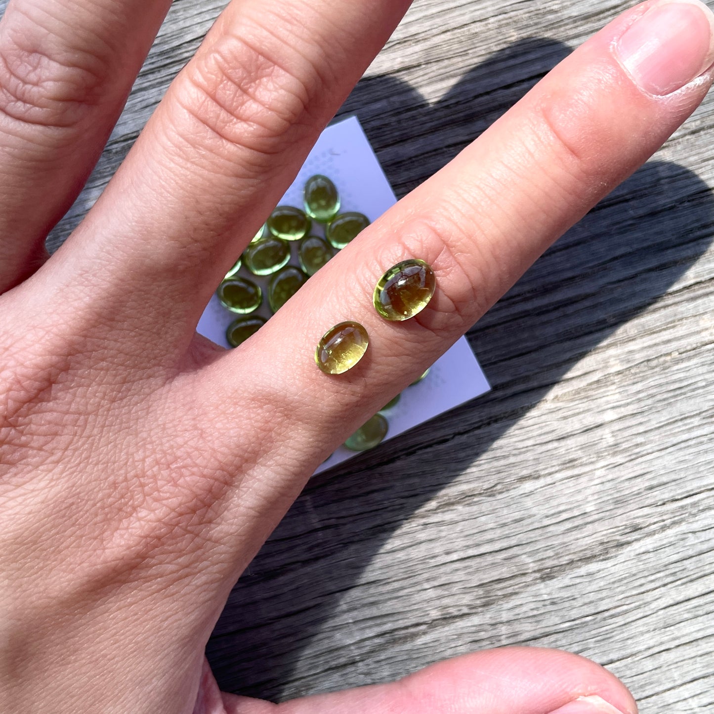 7-8mm Peridot Oval Cabochon Smooth - Set of 3 (E18)