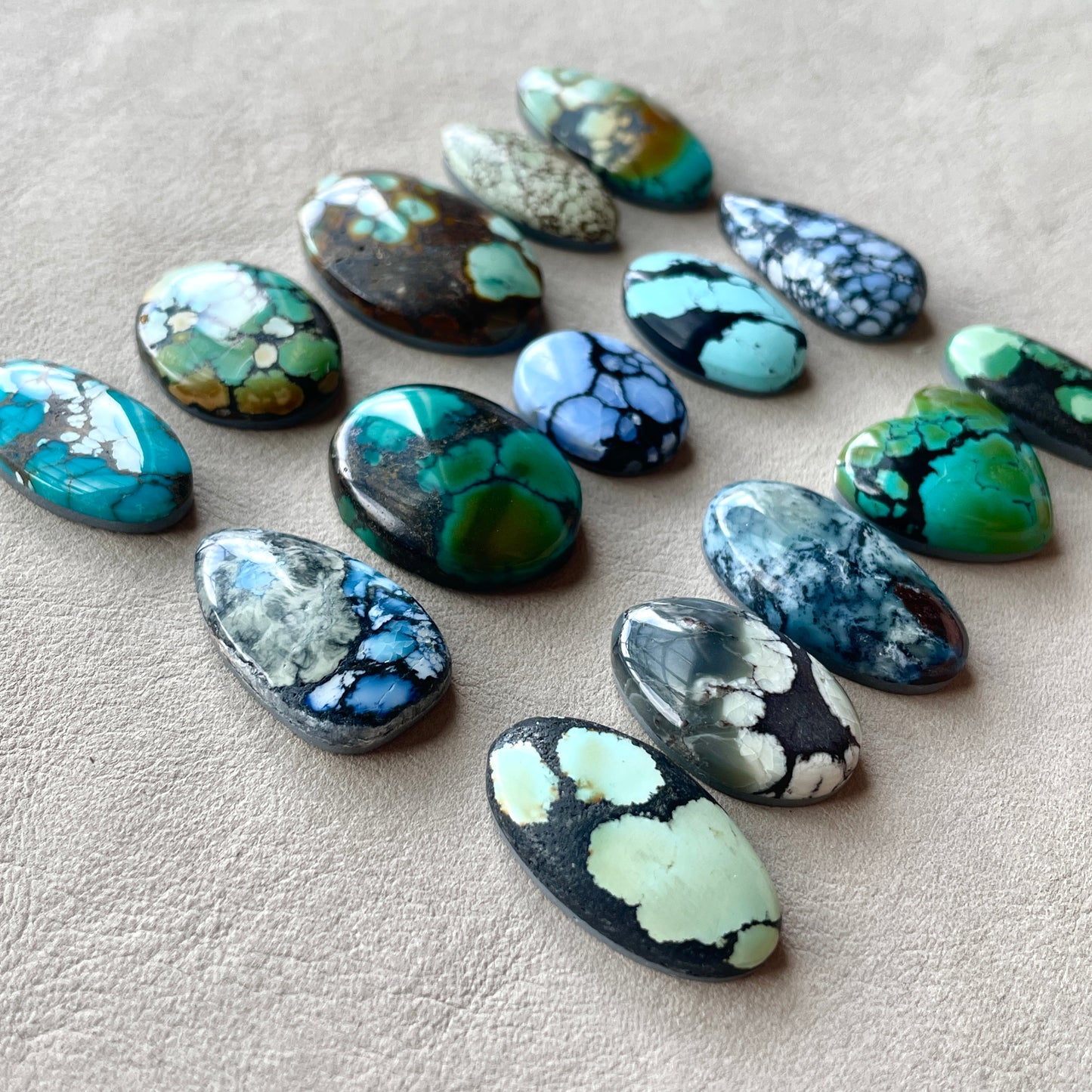 18-29mm Hubei Turquoise Cabochon Smooth (Backed) - Choose your Stone (D-W6)