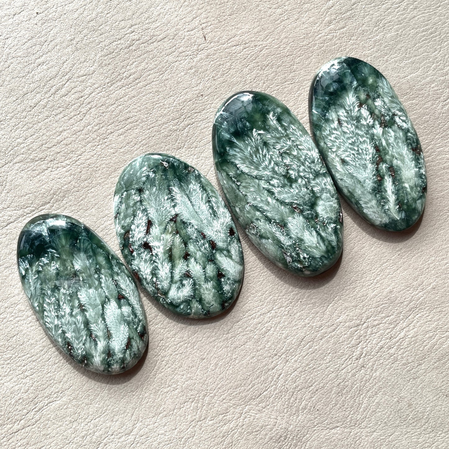 (Rare Pattern) 'Feather' Seraphinite Cabochon - Choose your Stone (W9)