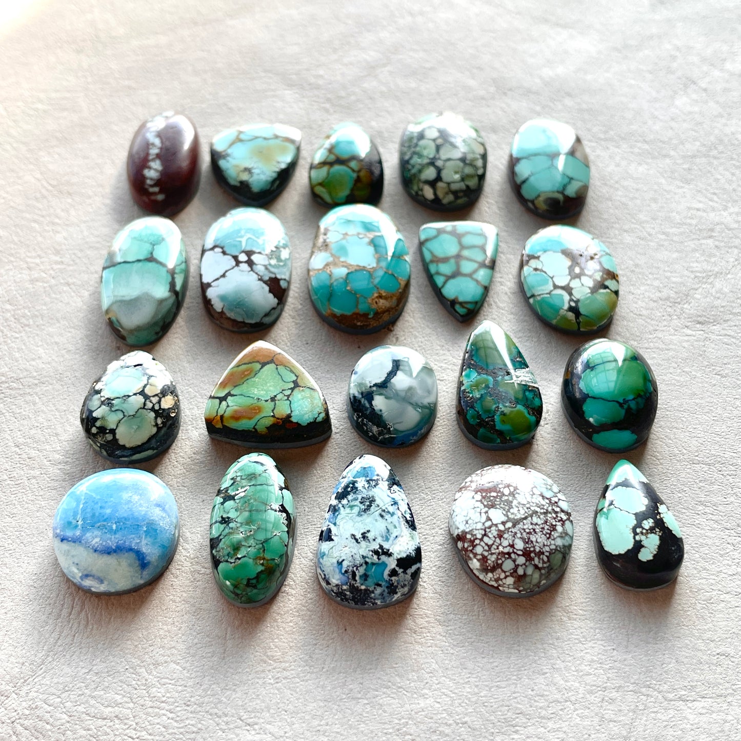 17-25mm Hubei Turquoise Cabochon Smooth (Backed) - Choose your Stone (B-W10)