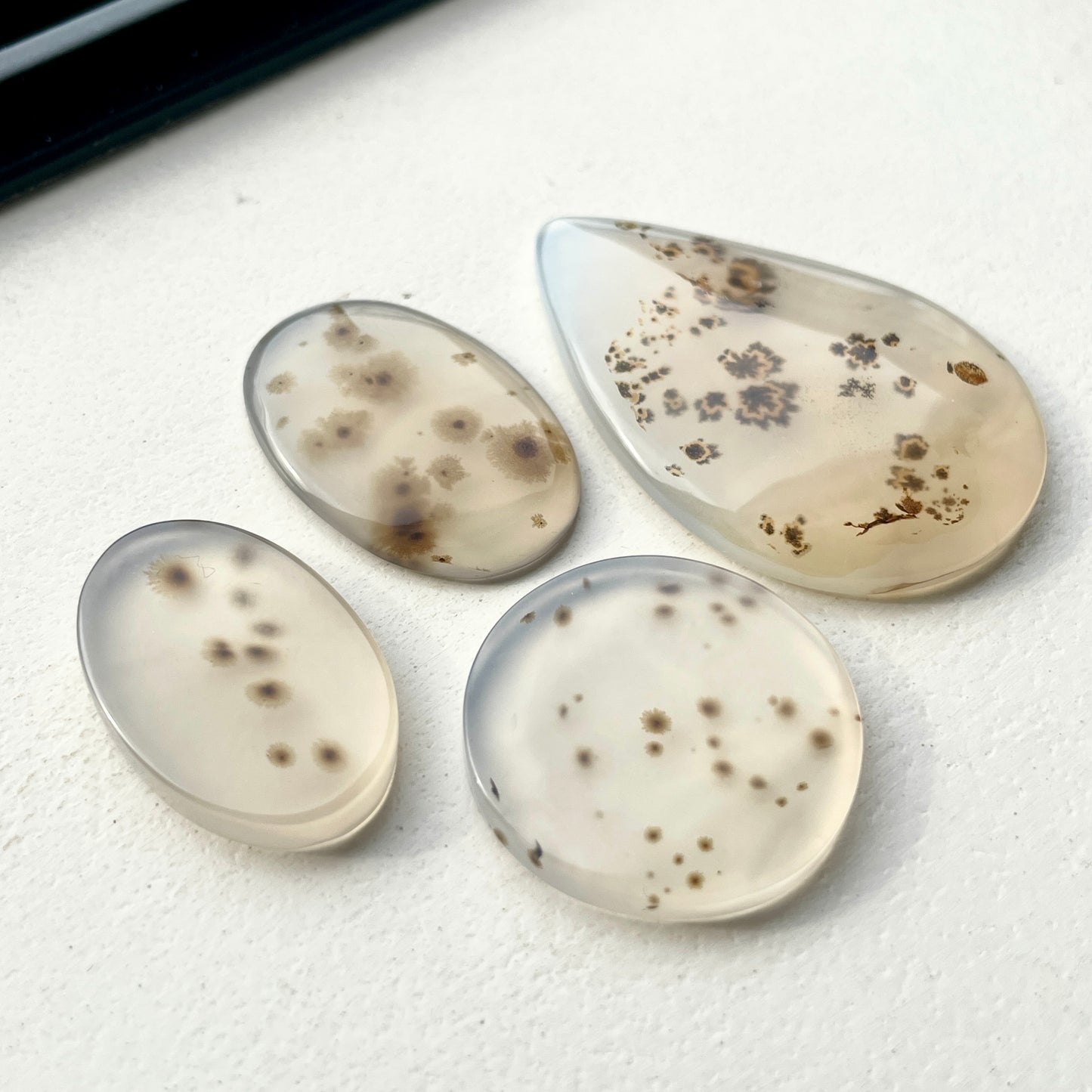 'Flower' Pattern Scenic Dendritic Agate Cabochon Smooth - Choose your Stone (W4)