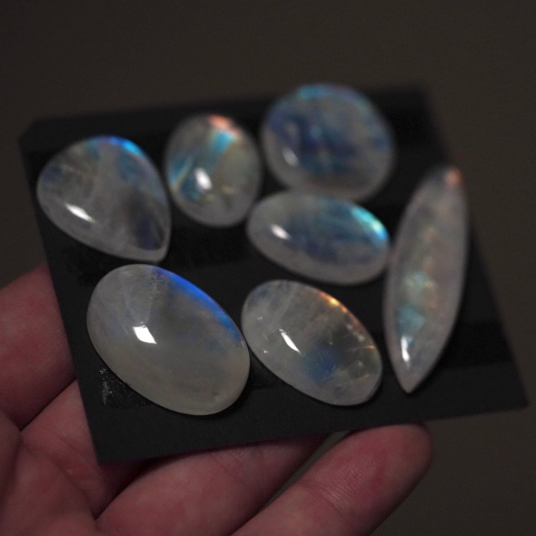 20-43mm High-grade Rainbow Moonstone Cabochon Smooth - Choose your Stone (W9)