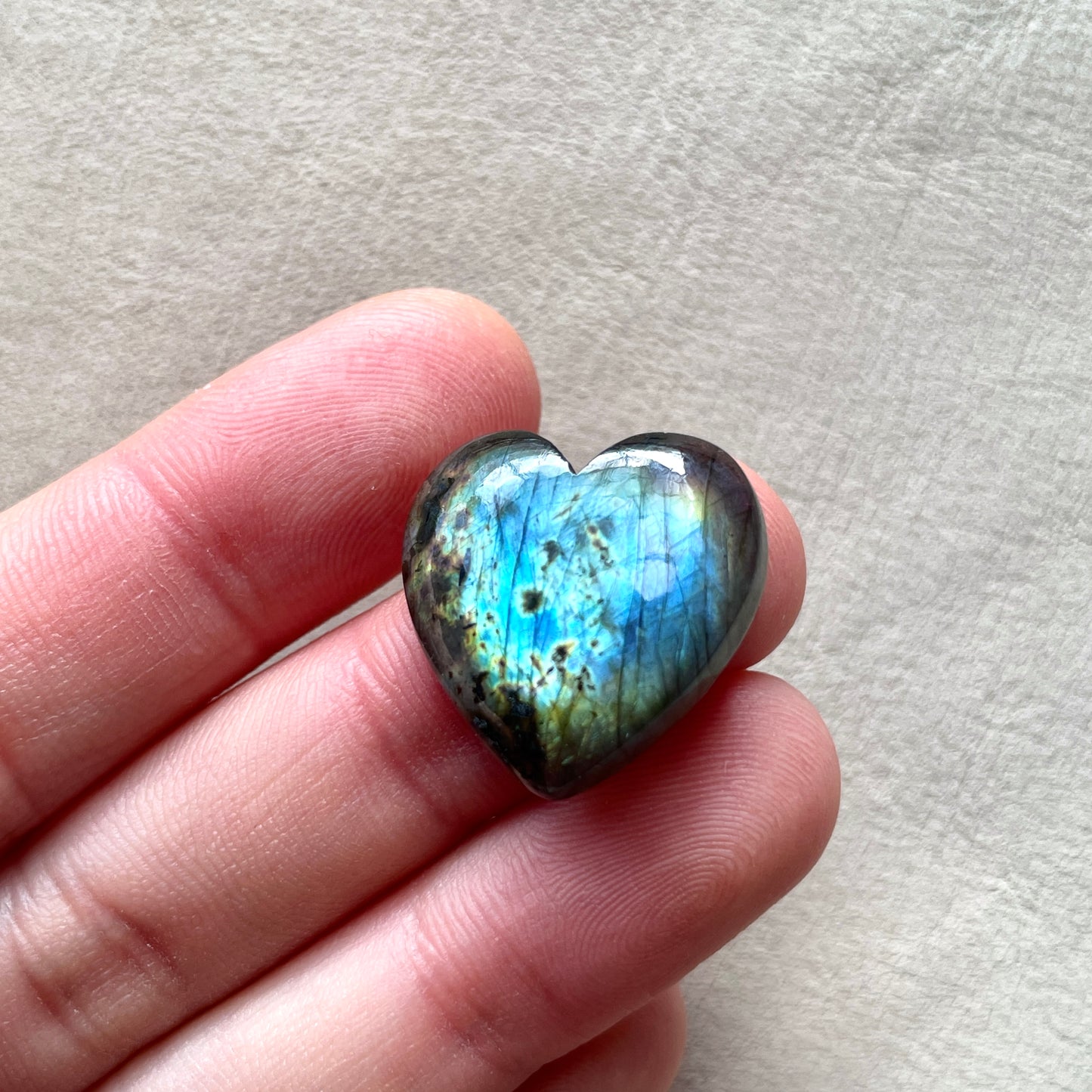 Spectrolite Heart Cabochon - 20x20.5mm (W4)
