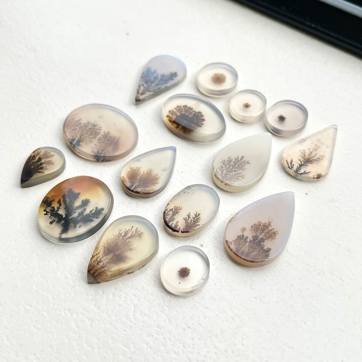 9-19mm Scenic Dendritic Agate Cabochon Smooth - Choose your Stone (G)