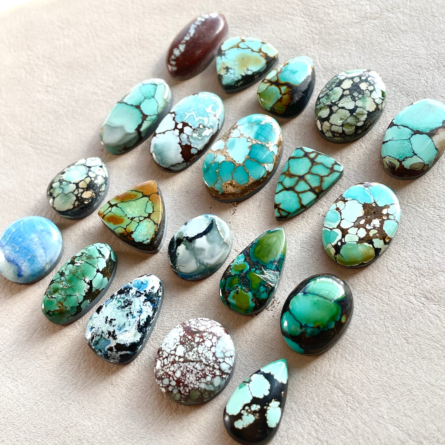 17-25mm Hubei Turquoise Cabochon Smooth (Backed) - Choose your Stone (B-W10)