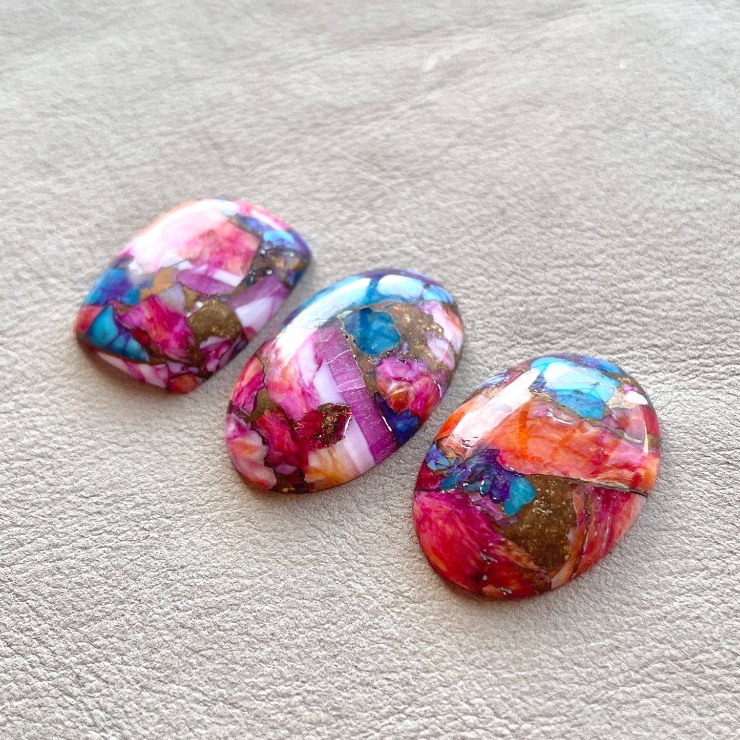 21-25mm Pink Spiny Oyster Copper Turquoise Cabochon Smooth - Choose your Stone (W5)