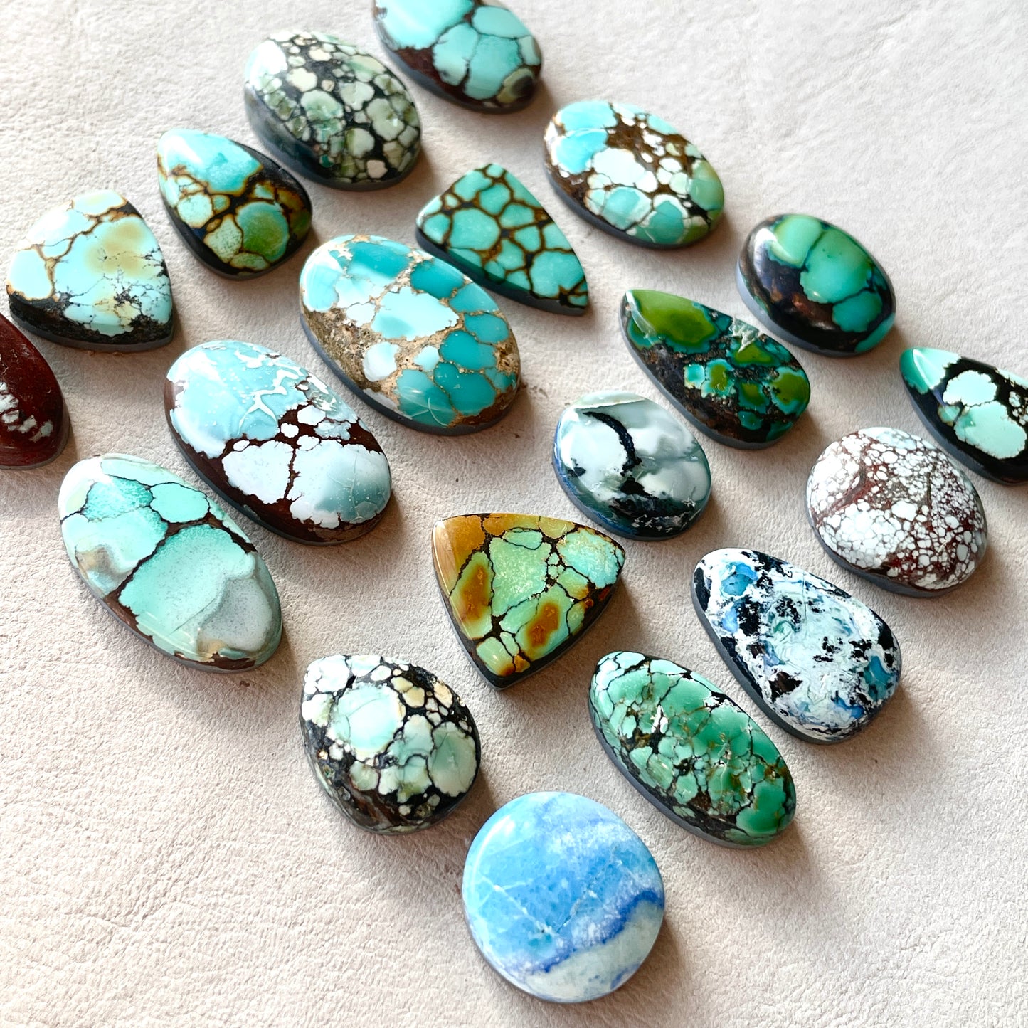 17-25mm Hubei Turquoise Cabochon Smooth (Backed) - Choose your Stone (B-W10)