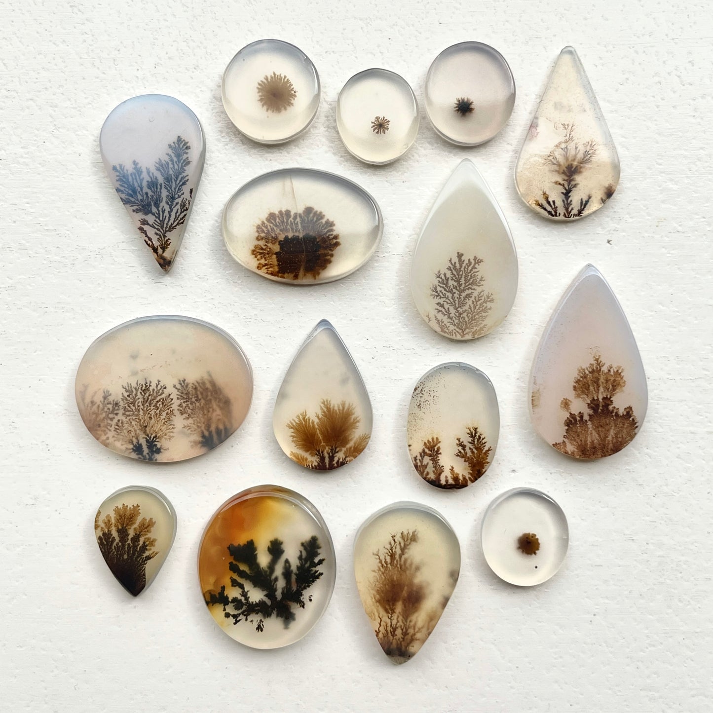 9-19mm Scenic Dendritic Agate Cabochon Smooth - Choose your Stone (G)