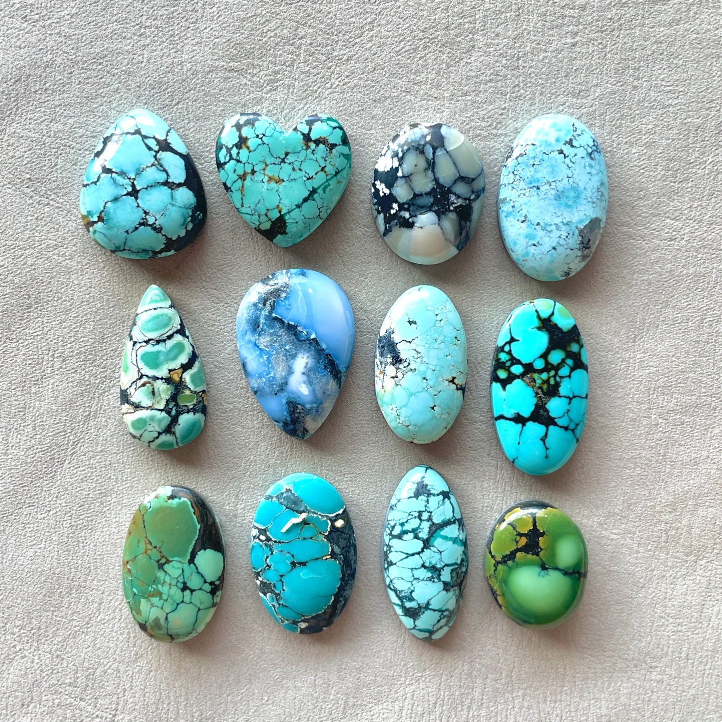 18-26mm Hubei Turquoise Cabochon Smooth (Backed) - Choose your Stone (K-W6)