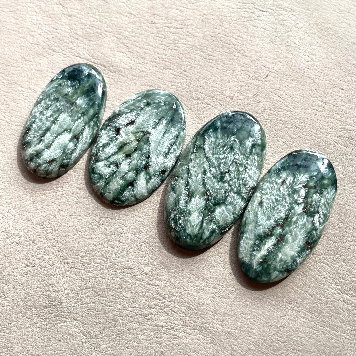 (Rare Pattern) 'Feather' Seraphinite Cabochon - Choose your Stone (W9)