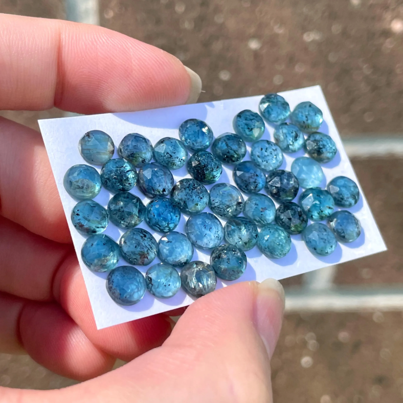 Teal Moss Kyanite 6mm round rose cut