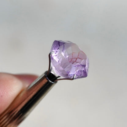 Fantasy cut 'Flower' Amethyst - Hexagonal Faceted Gemstone (Pavilion Back) - 13.5 x 13.5 mm (C-W6)
