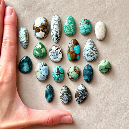 17-36mm Hubei Turquoise Cabochon Smooth (Backed) - Choose your Stone (W1)