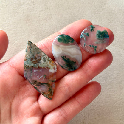 21-47mm Horse Canyon Moss Agate Cabochon - Choose your Stone (W)