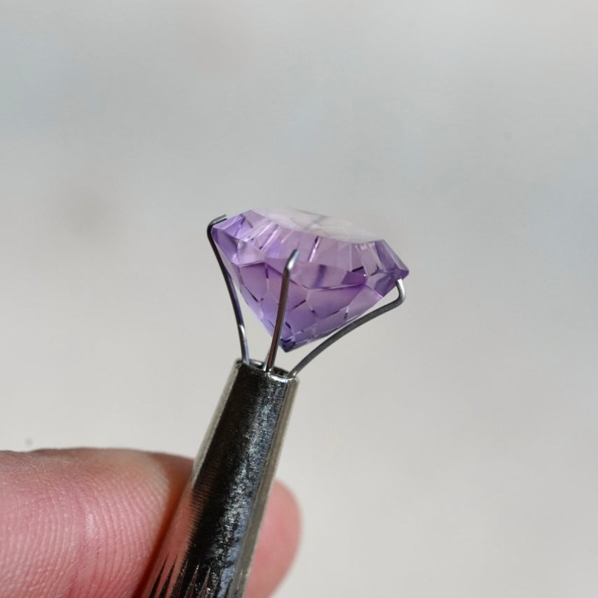 Fantasy cut 'Flower' Amethyst - Hexagonal Faceted Gemstone (Pavilion Back) - 13.5 x 13.5 mm (C-W6)