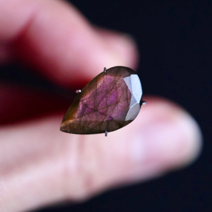 Pink/Rose Gold Labradorite Faceted Freeform (Pavilion Back) - 19x11.5mm (W11)