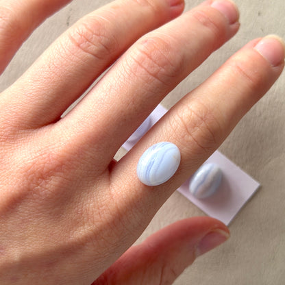 Blue Lace Agate Cabochon Smooth Oval 14x10mm - Choose your Stone (W15)