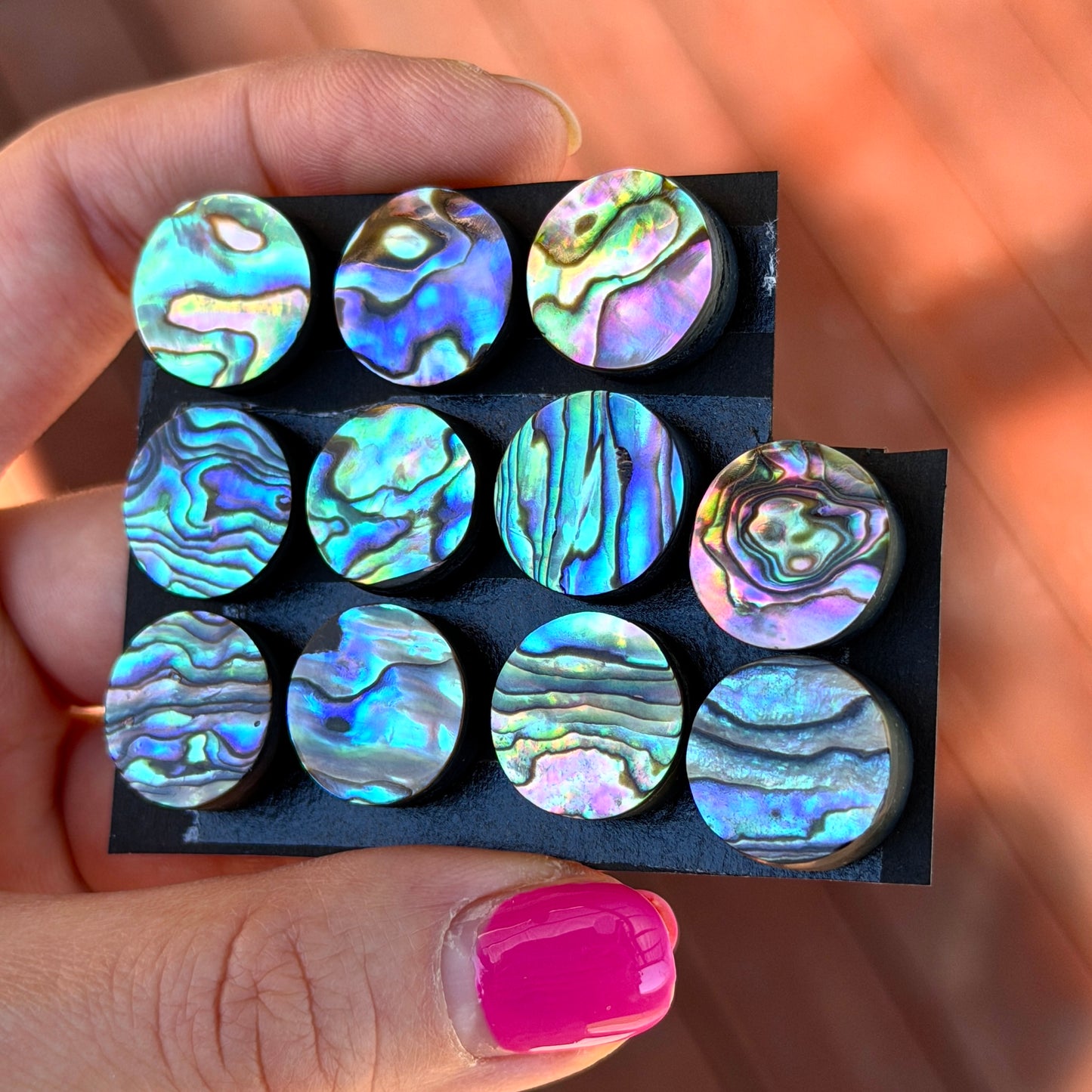 15mm Abalone Paua Shell (Iridescent) Round Cabochon Smooth - Choose your Stone (W13)