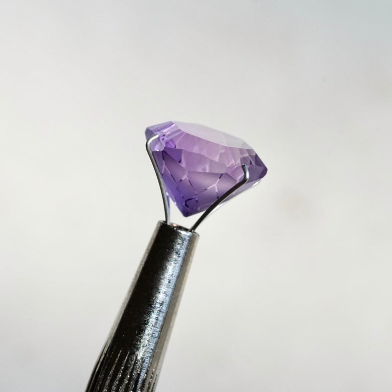Fantasy cut 'Flower' Amethyst - Hexagonal Faceted Gemstone (Pavilion Back) - 13.3 x 13.7 mm (B-W6)