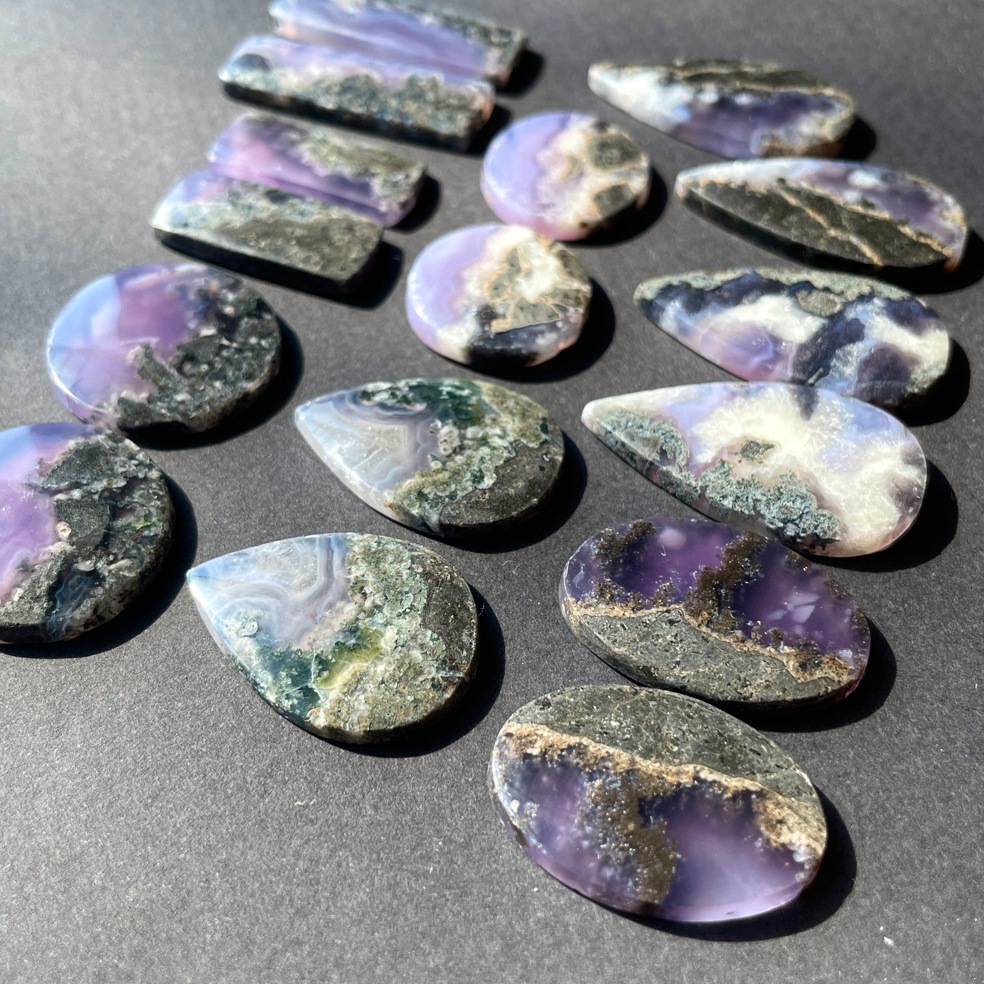 Chalcedony Meaning Of Purple Agate Tumbled Chalcedony Chalcedony