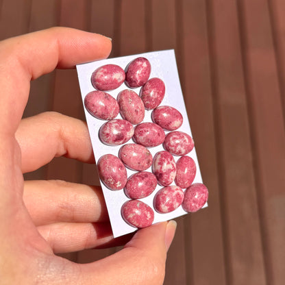 13x10mm Norwegian Thulite Cabochons Smooth Oval - Set of 3 (W10-EY)
