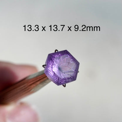 Fantasy cut 'Flower' Amethyst - Hexagonal Faceted Gemstone (Pavilion Back) - 13.3 x 13.7 mm (B-W6)