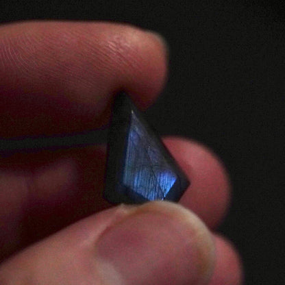 Blue Labradorite Faceted Kite (Pavilion Back) - 19.5x12.5mm (W11)