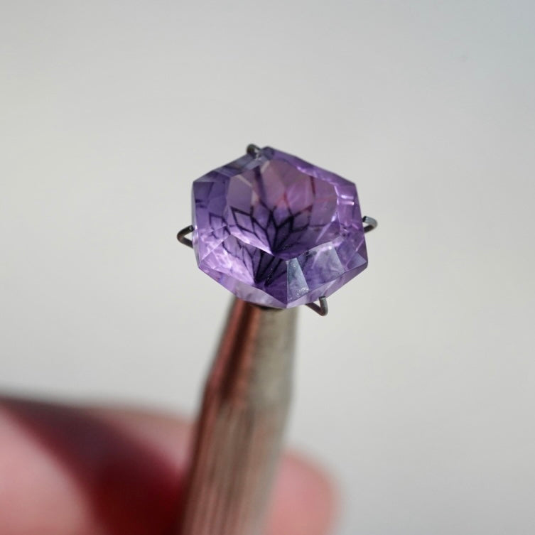 Fantasy cut 'Flower' Amethyst - Hexagonal Faceted Gemstone (Pavilion Back) - 13.5 x 13.5 mm (A-W6-EY)