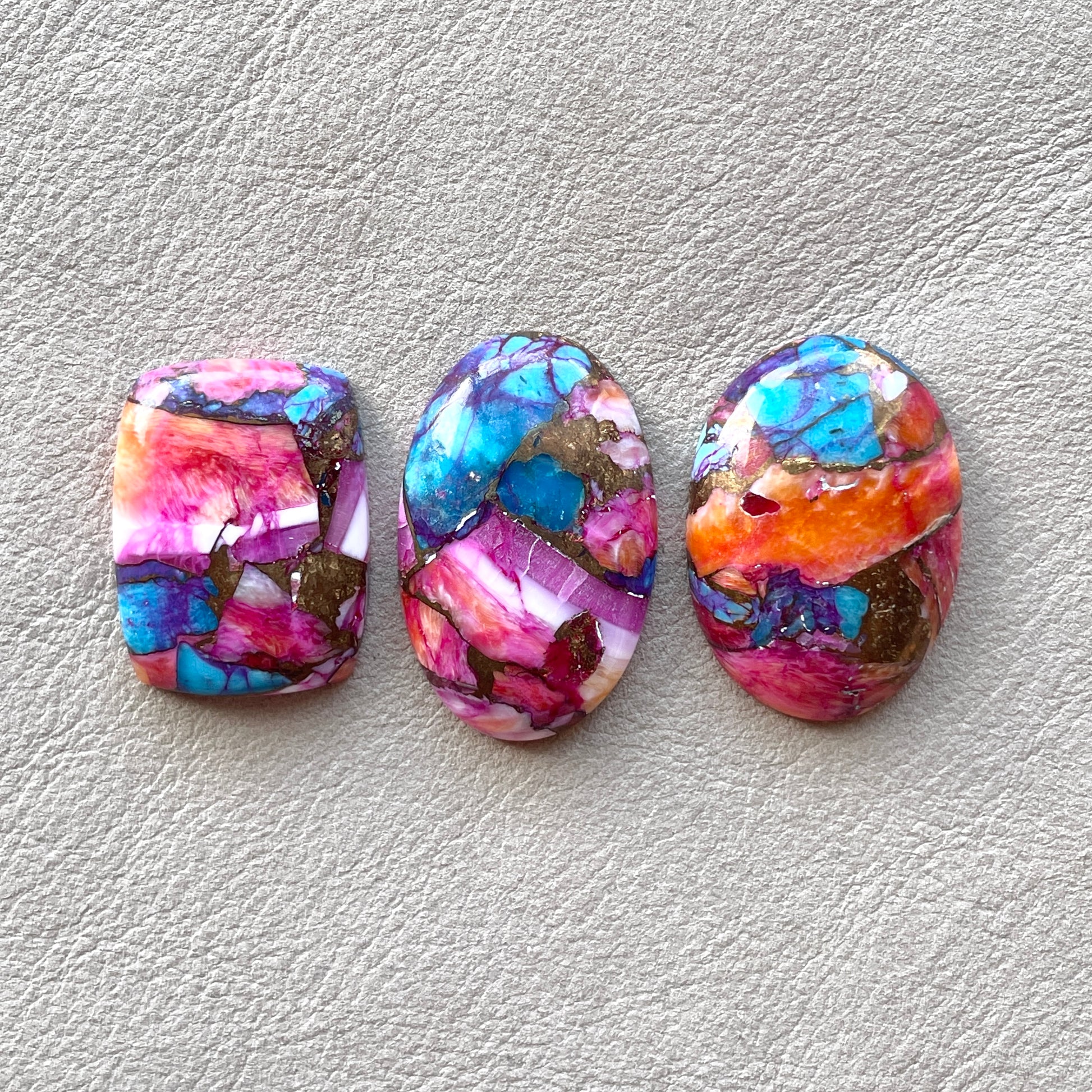 21-25mm Pink Spiny Oyster Copper Turquoise Cabochon Smooth