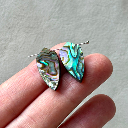 20x10mm Abalone Paua Shell (Shield-shape) Briolettes (Flat back) - Set of 2 (W12)