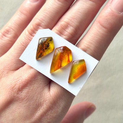 Baltic Amber Kite Cabochon Smooth - Choose your Stone (W15)