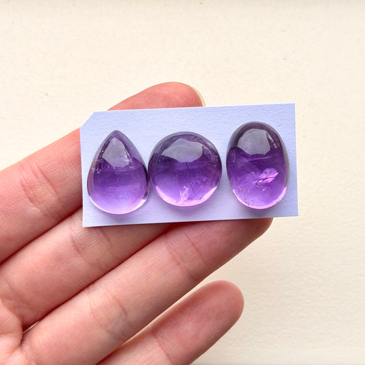 16-20mm Amethyst (High dome) Cabochon Smooth - Choose your Stone (W3)