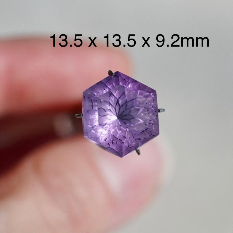 Fantasy cut 'Flower' Amethyst - Hexagonal Faceted Gemstone (Pavilion Back) - 13.5 x 13.5 mm (A-W6-EY)