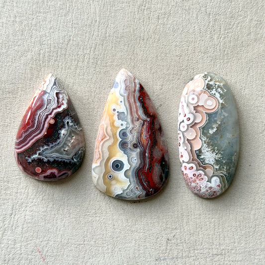 30-37mm Mexican Crazy Lace Agate Cabochon Smooth - Choose your Stone (W5)
