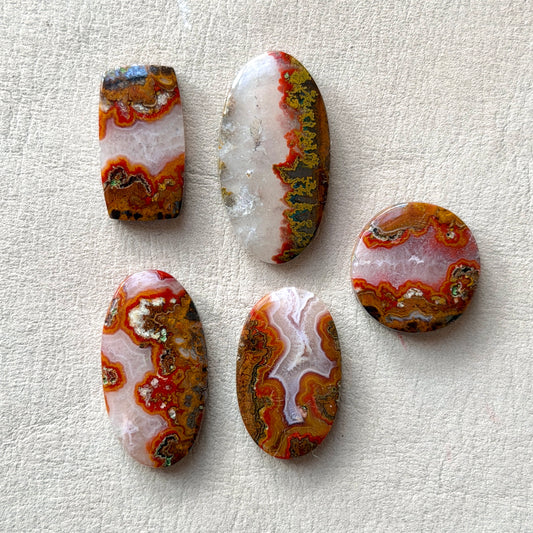 17-28mm Red Moroccan Seam Agate Cabochon Smooth - Choose your Stone (W5-EY)