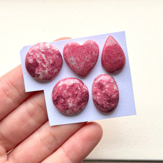18-20mm Norwegian Thulite Cabochon Smooth  - Choose your Stone (W12)