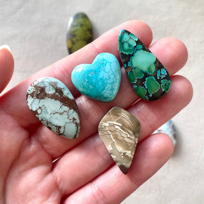 17-35mm Hubei Turquoise Cabochon Smooth (Backed) - Choose your Stone (A-W11)