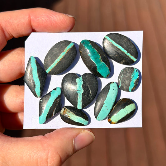 Hubei ‘Ribbon’ Turquoise Cabochon Smooth (Backed) - Choose your Stone W13
