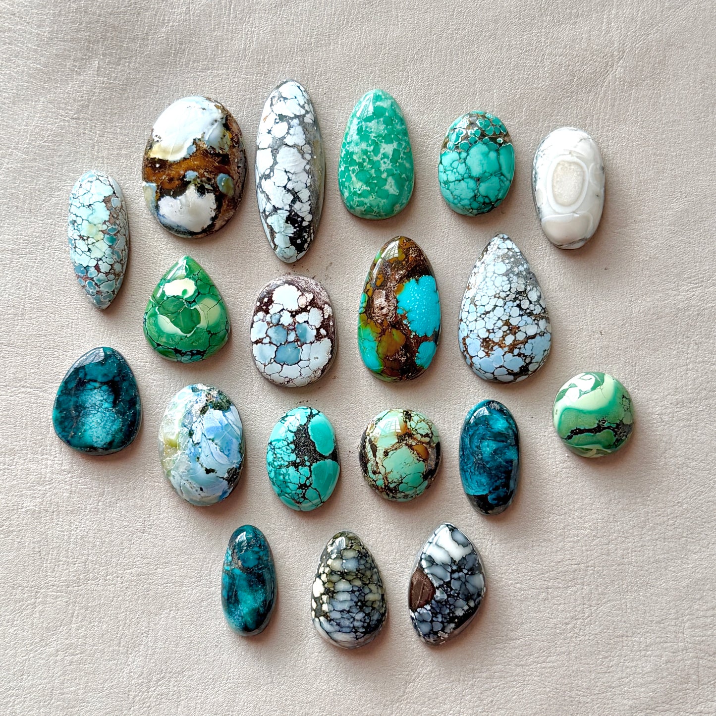 17-36mm Hubei Turquoise Cabochon Smooth (Backed) - Choose your Stone (W1)