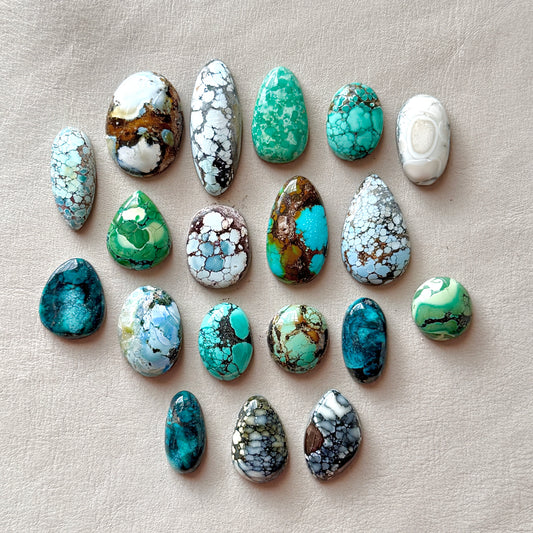 17-36mm Hubei Turquoise Cabochon Smooth (Backed) - Choose your Stone (W1)