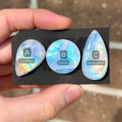 23-33mm High-Grade Rainbow Moonstone Cabochon Smooth - Choose your Stone (W15)