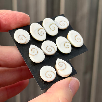 10-14mm Operculum Shell (Shiva's Eye) Cabochon Smooth - Choose your Stone (W15)