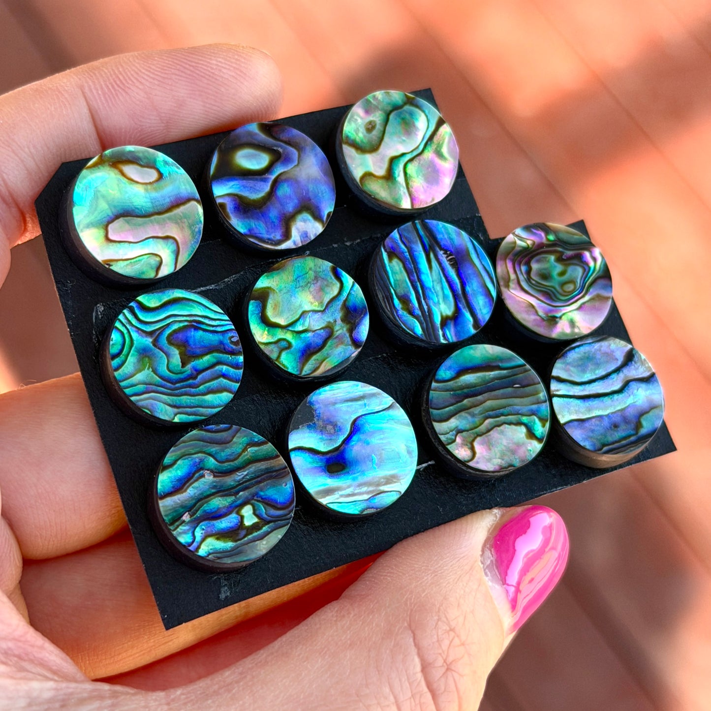 15mm Abalone Paua Shell (Iridescent) Round Cabochon Smooth - Choose your Stone (W13)