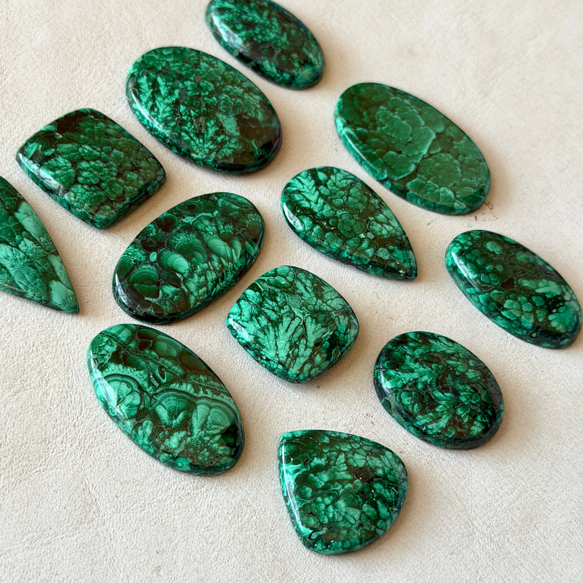 24-42mm Malachite Cabochon Smooth - Choose your Stone (E10)
