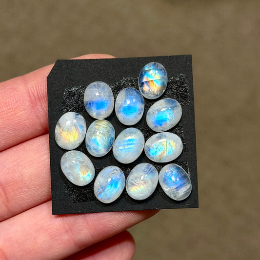Rainbow Moonstone Oval Cabochon Smooth (9x7mm) - Choose your Stone (W12)