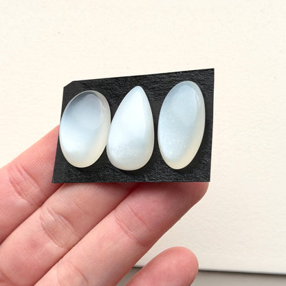 21-23mm White Moonstone Cabochon Smooth  - Choose your Stone (W4)